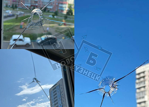 Пожар в жилом доме попал на видео в Новокузнецке