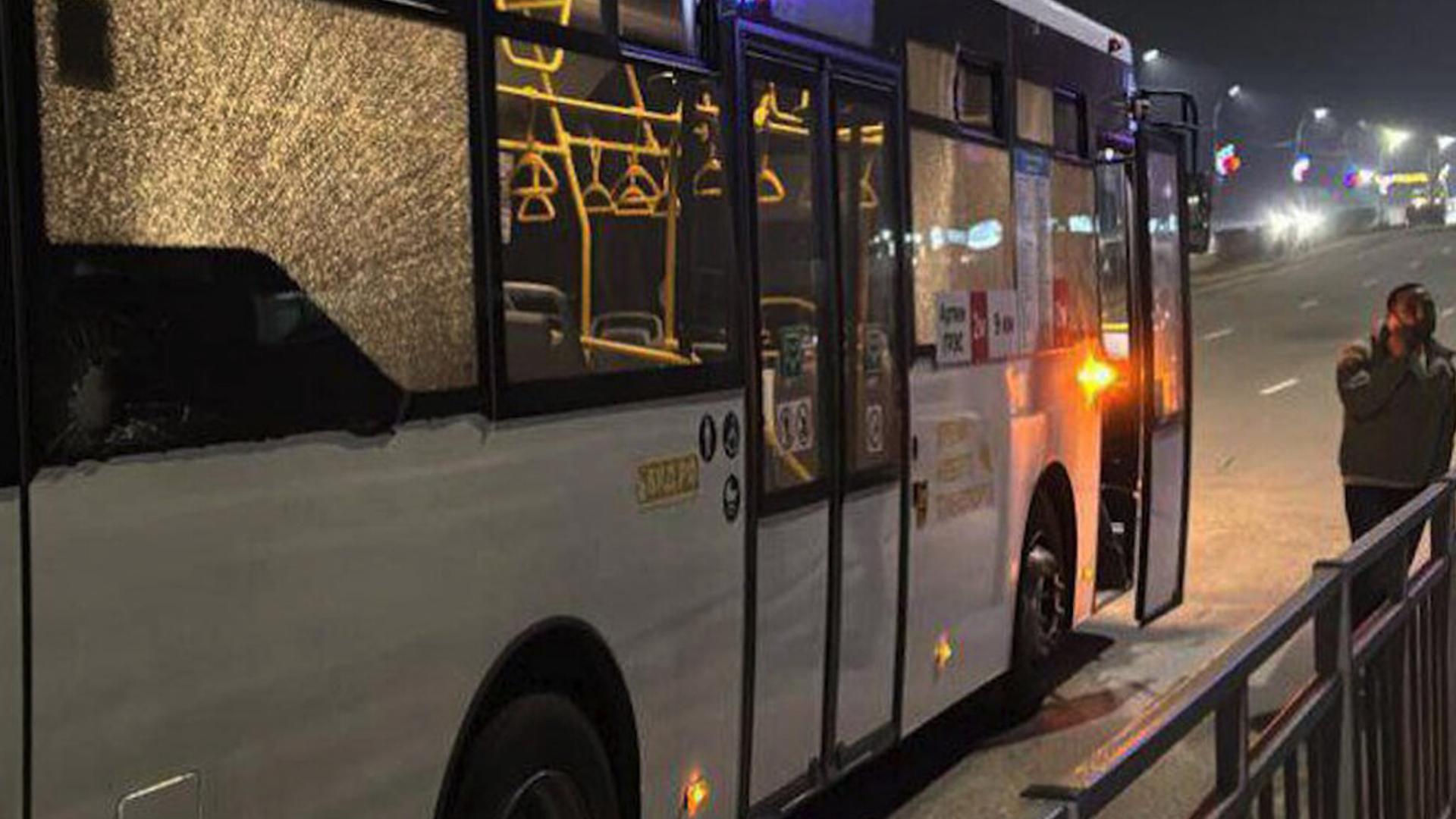 Mash: в Приморье подростки разгромили автобус после ссоры с водителем