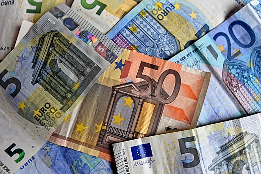 Курс евро на Мосбирже превысил 87 рублей