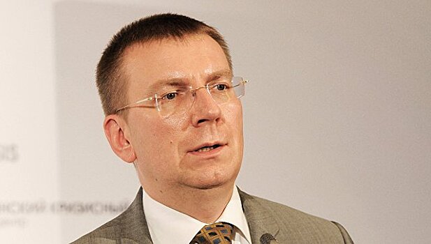 Латвия должна тратить на оборону больше 2% от ВВП, заявил глава МИД