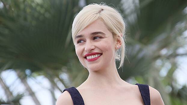 Украинцы начали отменять актрису Эмилию Кларк за русский язык