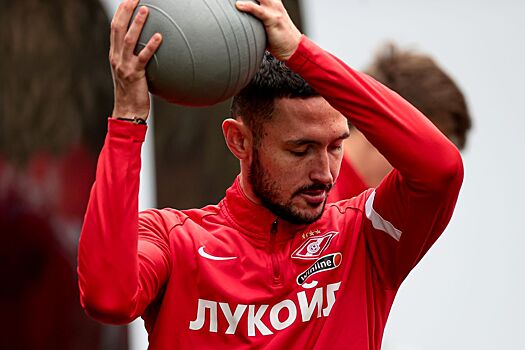 Защитник «Спартака» Чернов: мяч попал в руку Чалова, но нельзя таким пенальти убивать игру