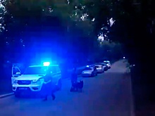 «Держит в напряжении весь район»: корреспондент рассказал о штурме квартиры стрелка в Екатеринбурге