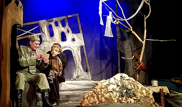 В Волгоградском театре кукол показали спектакль «Сталинградская Мадонна»