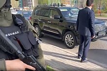Появились видео о задержании кортежа президента НОК РК Кулибаева. Департамент полиции Нур-Султана прокомментировал ситуацию