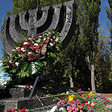 Зеленский поддержал идею мемориала трагедии в Бабьем Яру и подключил к его созданию Кравчука
