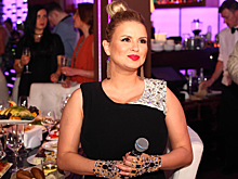 Похудевшая Анна Семенович показала снимки в купальнике