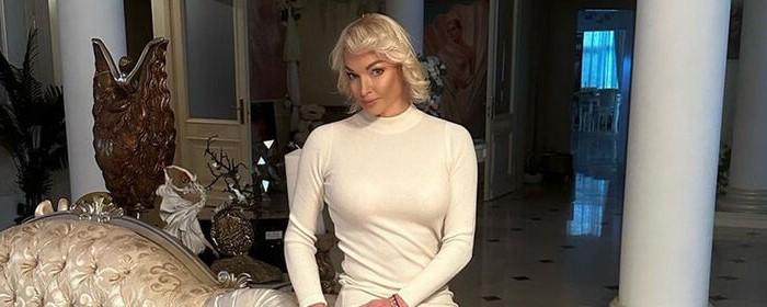 Балерина Анастасия Волочкова выразила поддержку певице Славе в конфликте с Хайдаровым