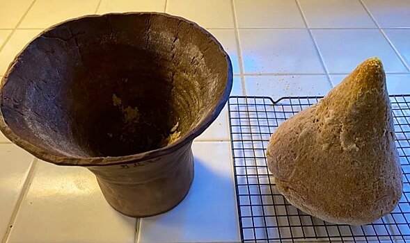 Энтузиаст испек хлеб по рецепту из Древнего Египта на дрожжах возрастом 4000 лет