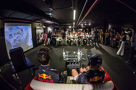 Пилоты Red Bull бросили вызов своим соперникам по "Формуле-1"