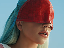 Клиническая смерть и армянские галлюцинации: Леди Гага выпустила новый клип