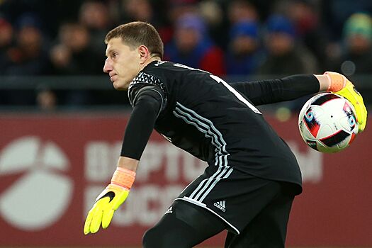 Экс-вратарь ЦСКА Чепчугов — Помазуну: пробуй себя в Европе, даже не думай