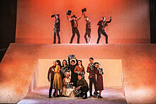 Спектакль "Бриннер" показали в Театре молодежи во Владивостоке