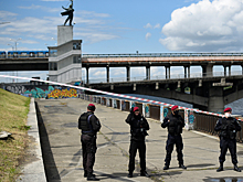 Мужчину, угрожавшего взорвать мост в Киеве, поместили в психбольницу