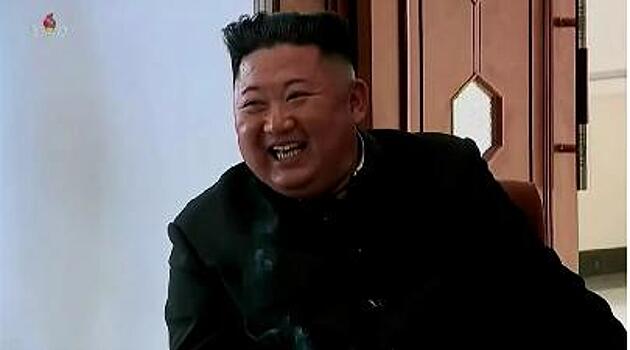 После продолжительного отсутствия лидер КНДР впервые появился на публике в сопровождении своей сестры