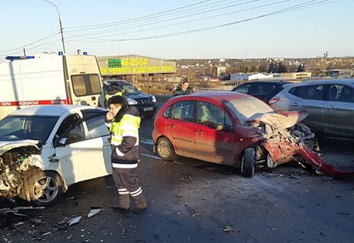 В Орле на Раздольной не разъехались «Ситроен» и «Киа»