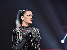 «Деградирует со страшной скоростью»: поклонники шокированы оголившейся в гримерке Славой