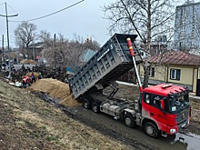 В Зауралье бизнес с помощью волонтеров успел спасти имущество от паводка