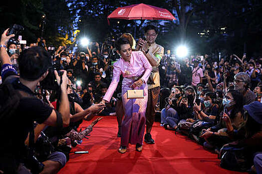 Активистка получила два года тюрьмы за оскорбление королевы Таиланда