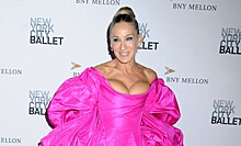 Паркер в ярком пышном платье с тесным лифом, Шилдс в полупрозрачном наряде с вышивкой и другие звезды на NYC Ballet Gala