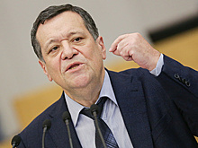Андрей Макаров: налоги повышать нельзя