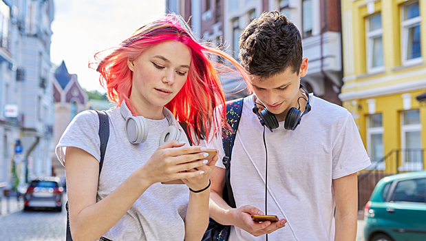 Ученые выпустили консенсусное заявление о влиянии смартфонов на подростков