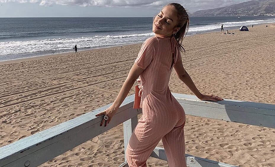 "Я влюбился в эту девушку", "Какая богиня", "А ты точно человек?", "Моя самооценка упала до самого дна", "Я не могу оторвать глаз", "У вас идеальные...глаза", — пишут подписчики в комментариях.