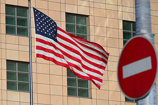 США и Латвия призвали своих граждан "как можно скорее" покинуть Россию