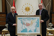 В Кремле оценили подаренную Эрдогану карту "тюркского мира" с регионами России