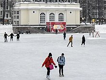 Жители "Патриков" встревожены возможной реконструкцией исторического павильона у пруда
