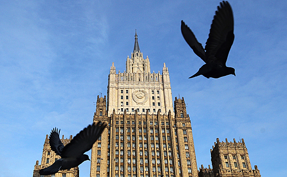 В МИД РФ выдвинули предположение об атаке Киева беспилотниками на Кремль