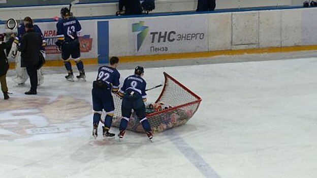 «Дизель» обыграл одного из фаворитов чемпионата ВХЛ