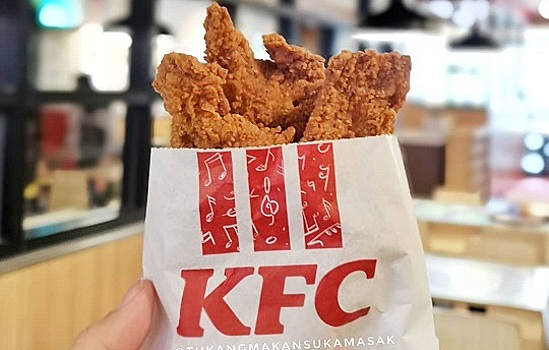 KFC начала продажу панированной куриной кожи в Индонезии