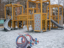 Новую игровую площадку в формате «полосы препятствий» установили в Ленинском районе