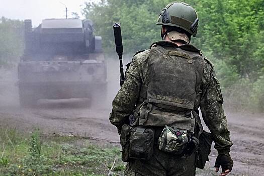 Появились кадры входа российских военных в Алексеевку в ДНР