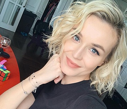 Полина Гагарина рассказала о тяжелом перелете с двухлетней дочерью