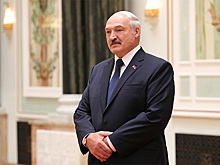 В МФЦ Немана в один день за услугами обратились Зеленский, Горбачёв и Лукашенко