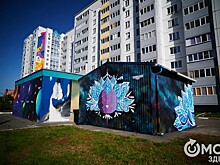 Семья, космонавт и клоун. Рассказываем о последних муралах в микрорайоне Модерн