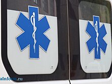 В Кузнецком районе Volkswagen врезался в дерево, пострадала женщина