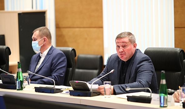 Бочаров проводит рабочее совещание по вопросам развития Волгограда