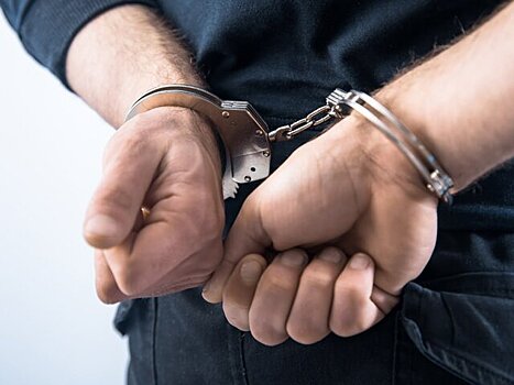 Столичный суд отправил двух сотрудников ГИБДД в СИЗО за взятки