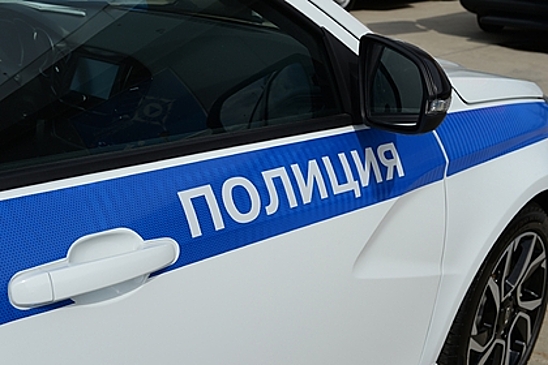 В подъезде российского города нашли голую двухлетнюю девочку