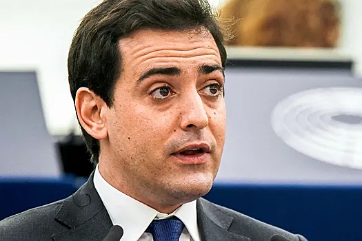 Глава МИД Франции призвал ЕС запастись оружием из-за возможного конфликта РФ и НАТО