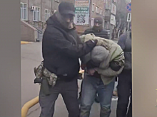 В Хакасии силовиками пресечена деятельность группы вымогателей, заставившей местного жителя продать квартиру под угрозой насилия