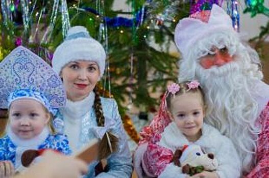 Союз молодежи Алтай-Кокса поздравляет с Новым годом заринских детей