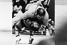 Легендарный «Бросок века» на Олимпиаде в Мюнхене-1972: 200 килограмм с прогибом – фото