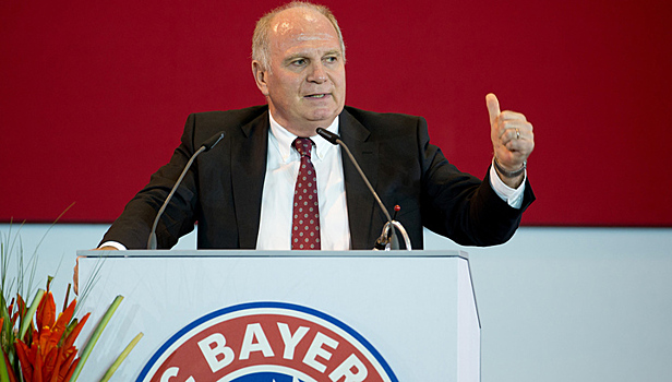 Президент "Баварии" Хенесс покидает клуб после 40 лет работы