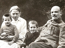 В какую страну хотела эмигрировать Крупская после смерти Ленина