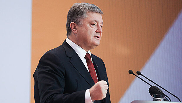 Порошенко вошел в десятку богатейших спикеров форума в Давосе