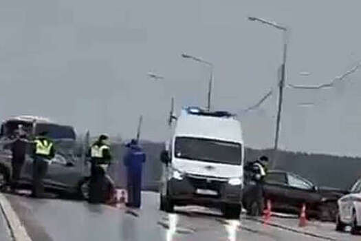 Жесткое ДТП парализовало движение в Подмосковье